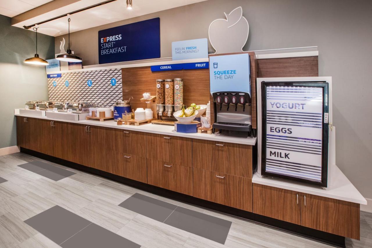 Holiday Inn Express Hotel & Suites Manteca By Ihg Dış mekan fotoğraf