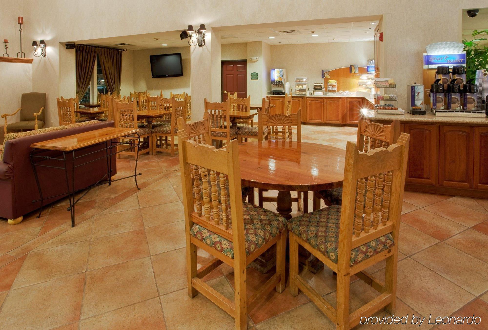 Holiday Inn Express Hotel & Suites Manteca By Ihg Restoran fotoğraf