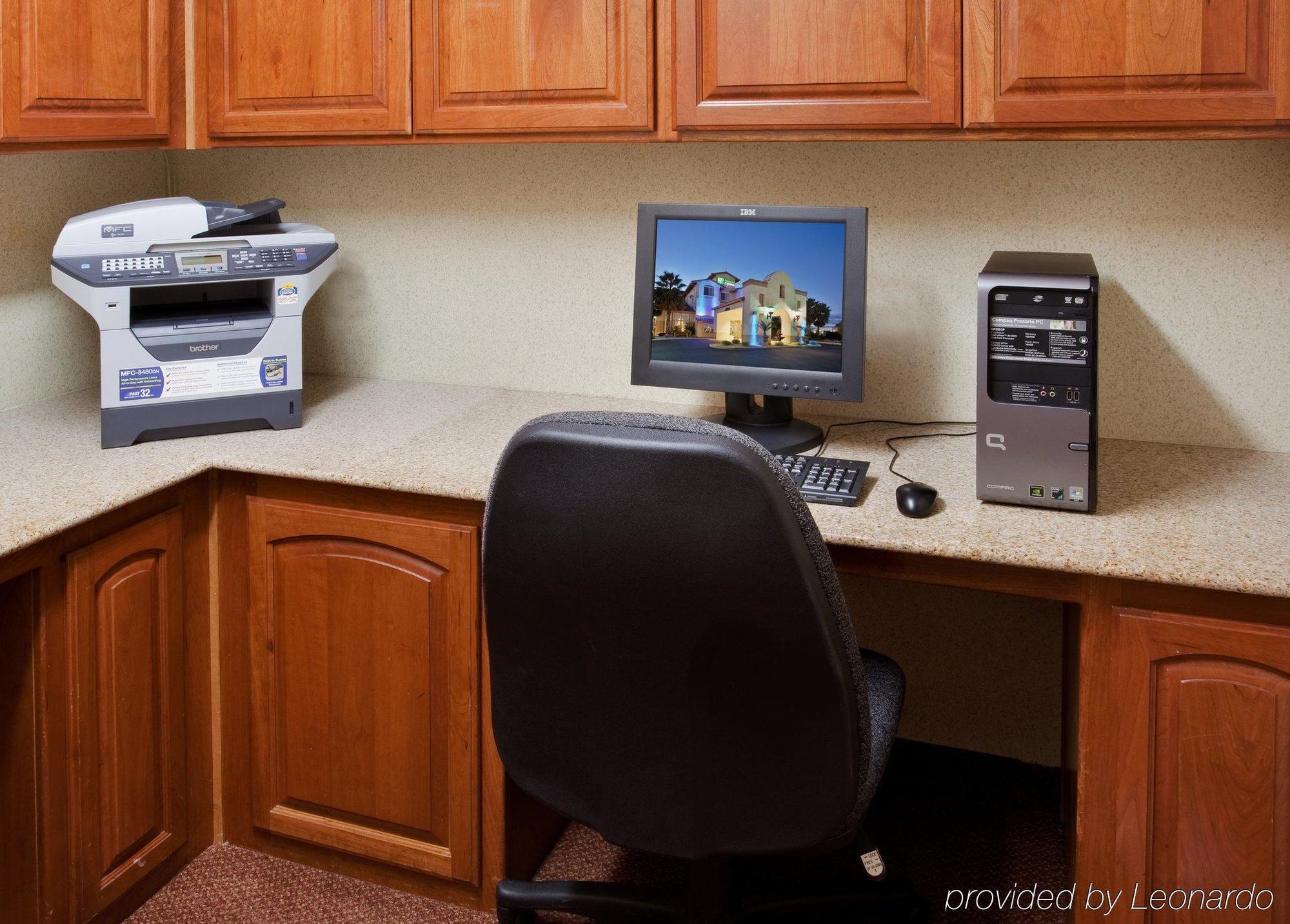 Holiday Inn Express Hotel & Suites Manteca By Ihg Dış mekan fotoğraf