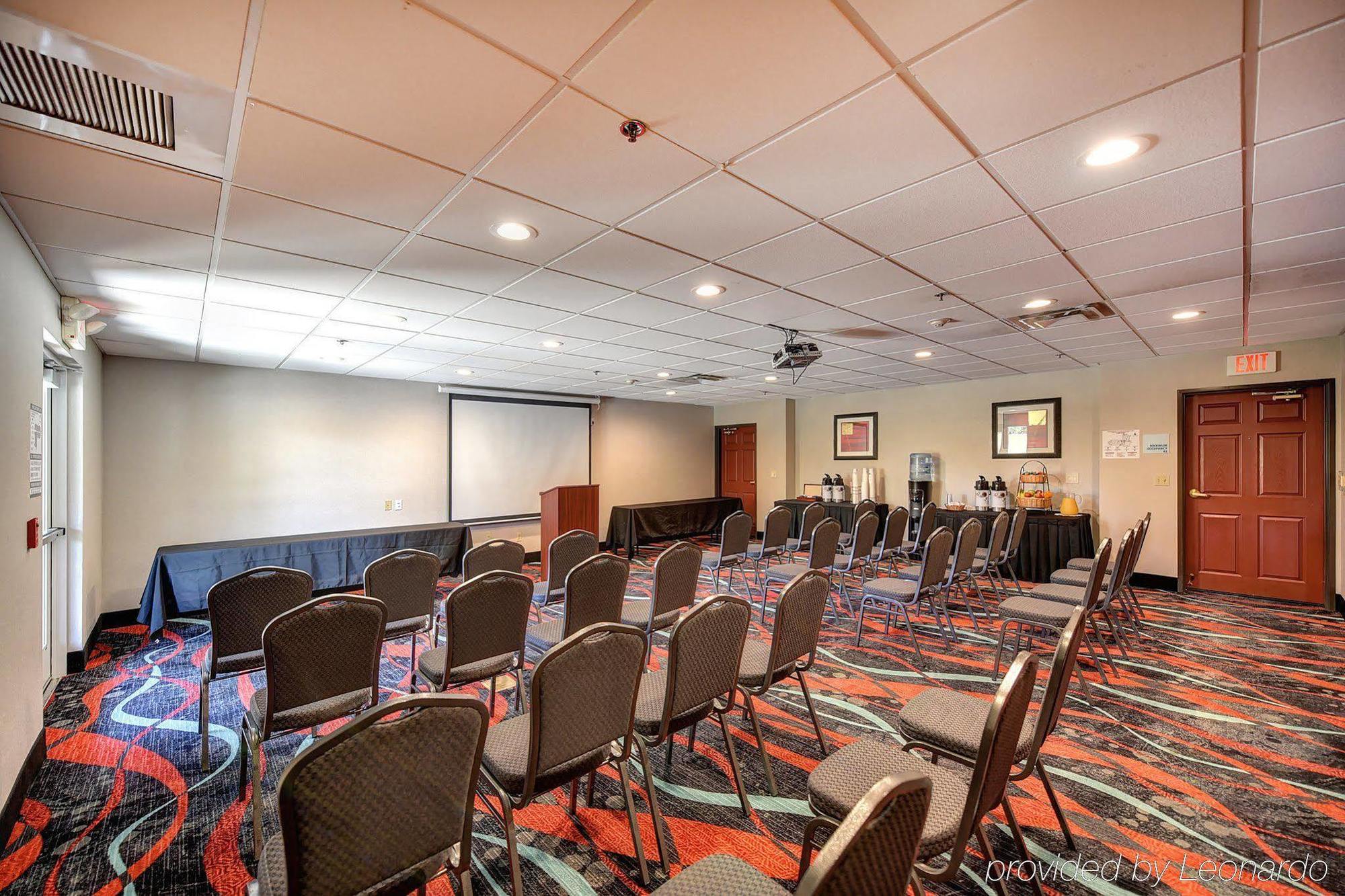 Holiday Inn Express Hotel & Suites Manteca By Ihg Dış mekan fotoğraf