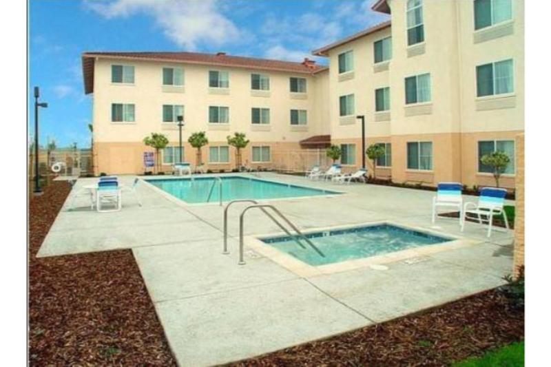Holiday Inn Express Hotel & Suites Manteca By Ihg Dış mekan fotoğraf