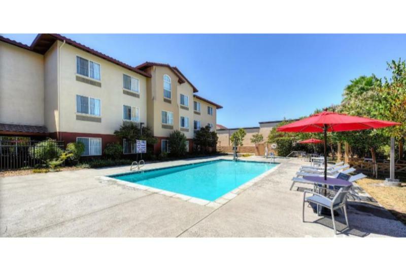 Holiday Inn Express Hotel & Suites Manteca By Ihg Dış mekan fotoğraf