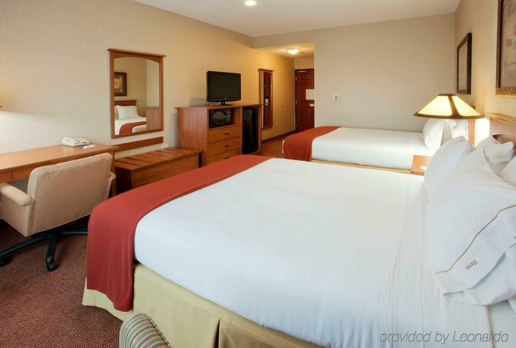 Holiday Inn Express Hotel & Suites Manteca By Ihg Dış mekan fotoğraf