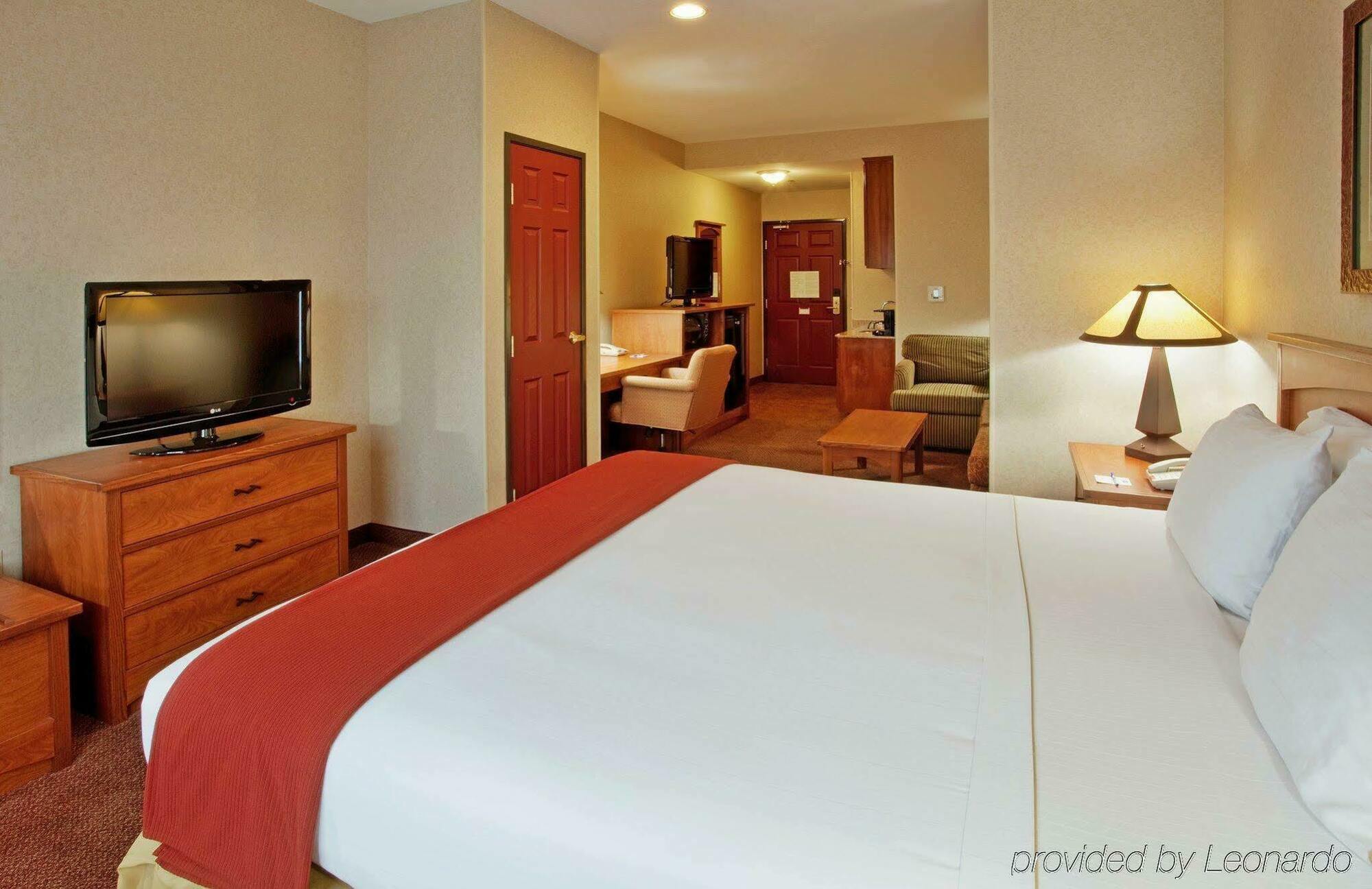 Holiday Inn Express Hotel & Suites Manteca By Ihg Dış mekan fotoğraf