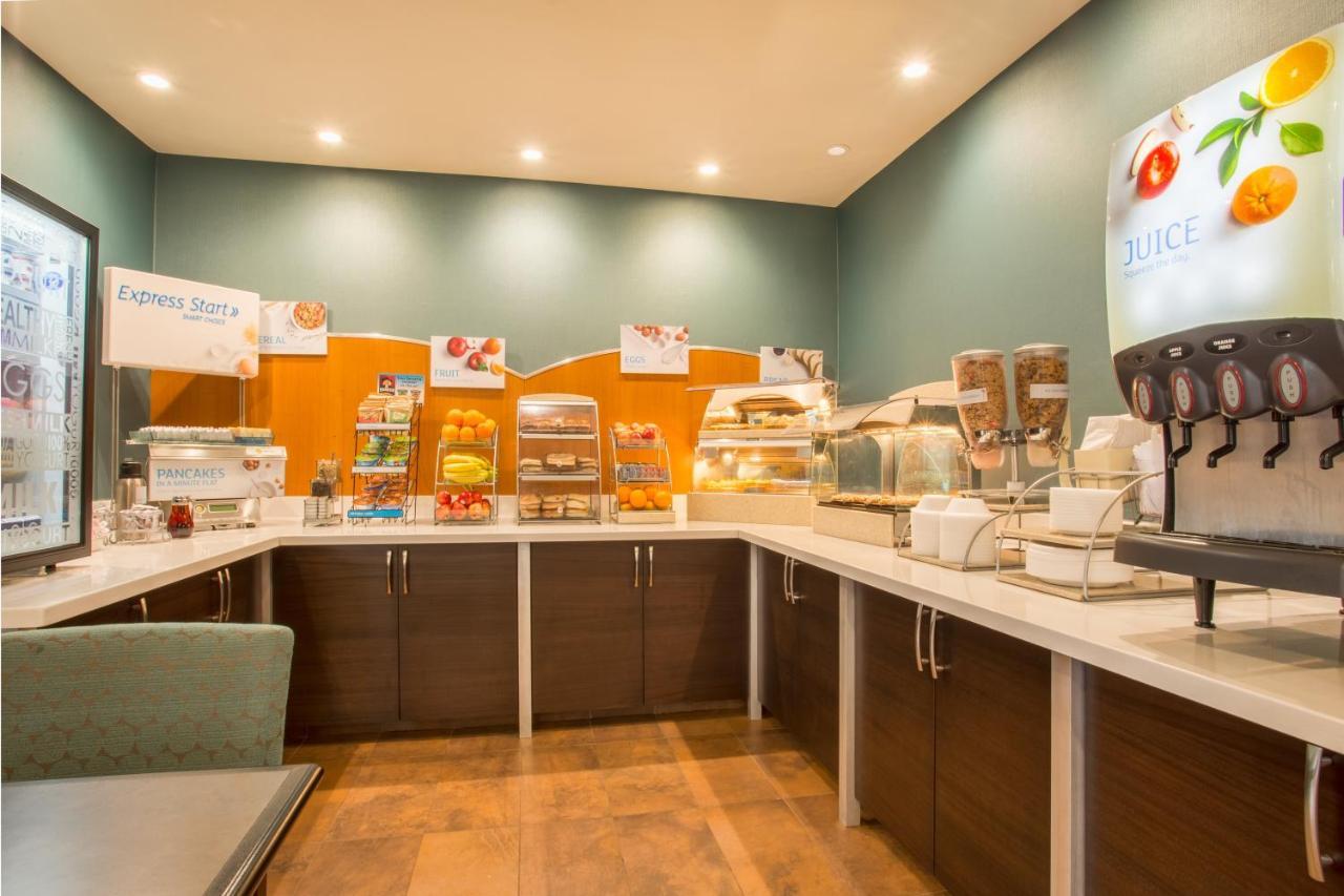 Holiday Inn Express Hotel & Suites Manteca By Ihg Dış mekan fotoğraf